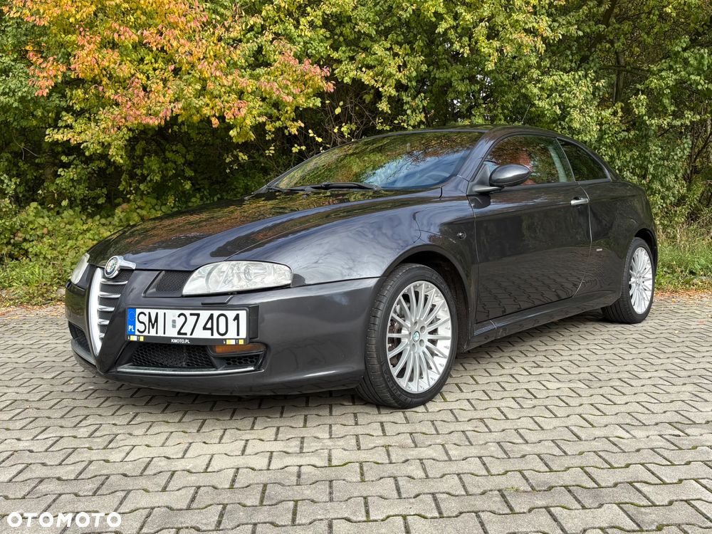 Alfa Romeo GT 1.9JTD 16V Distinctive - 1