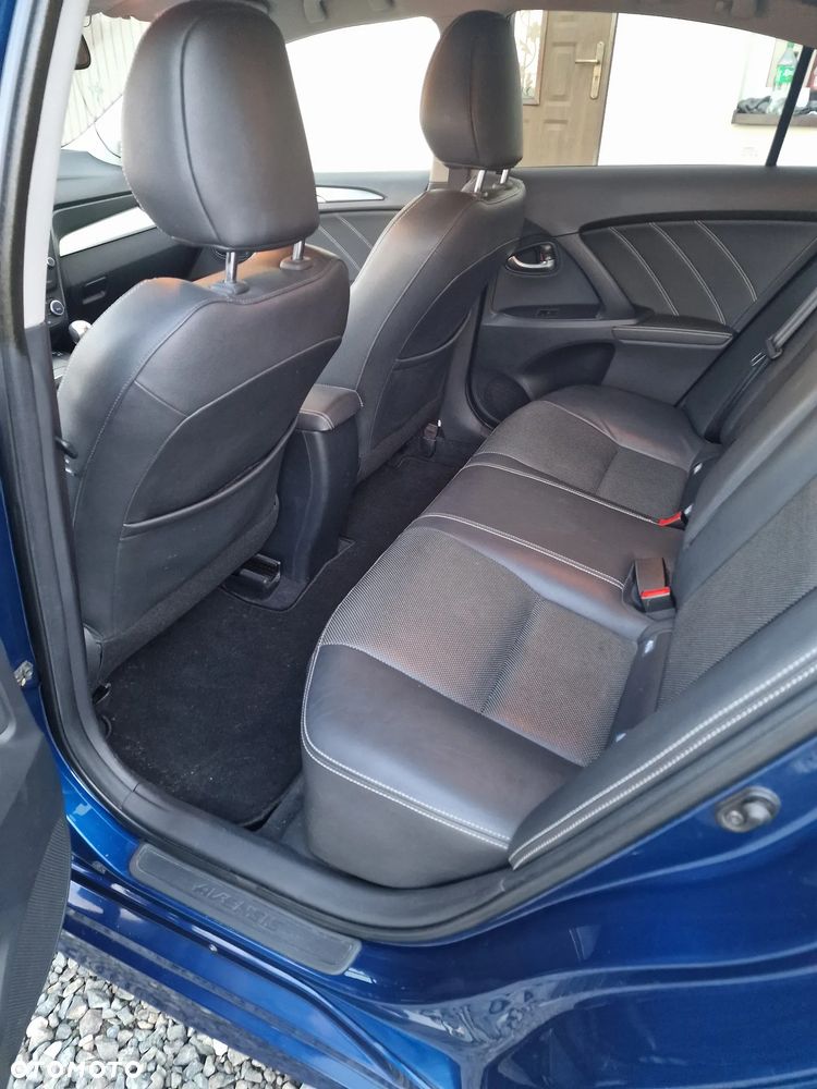 Toyota Avensis 1.8 Prestige - 9