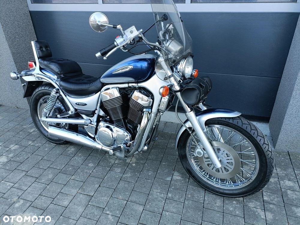 Suzuki Intruder - 16