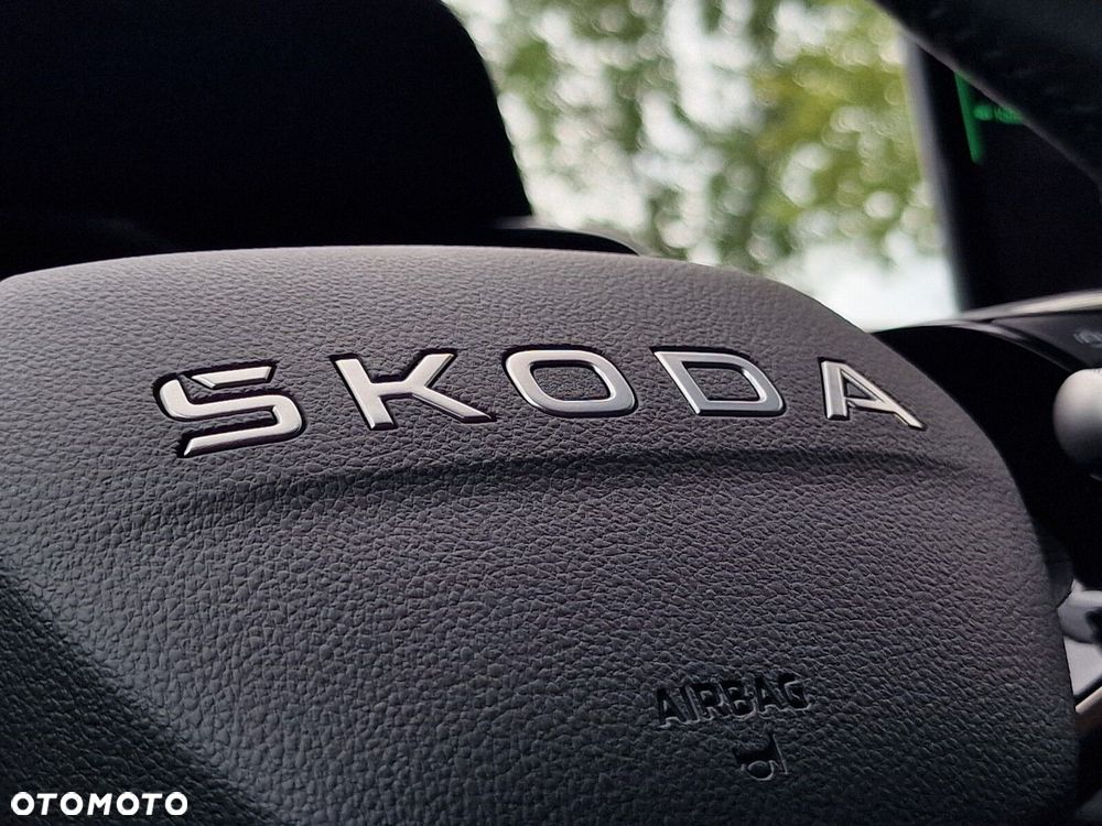 Skoda Superb 2.0 TSI L&K DSG - 32