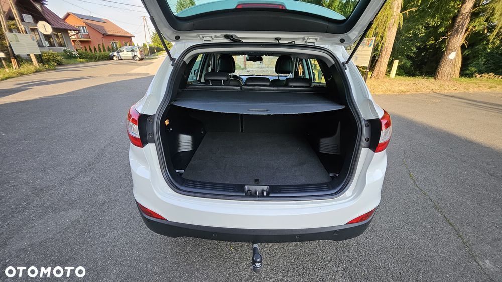 Hyundai ix35 2.0 Premium 2WD - 38