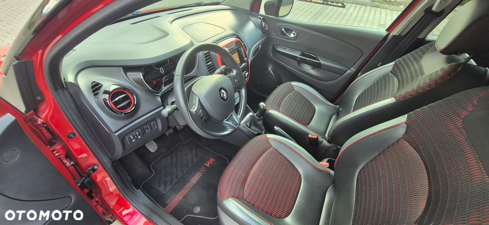 Renault Captur 0.9 Energy TCe Helly Hansen - 9