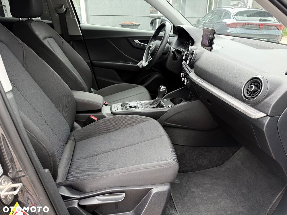 Audi Q2 35 TFSI S tronic design - 14