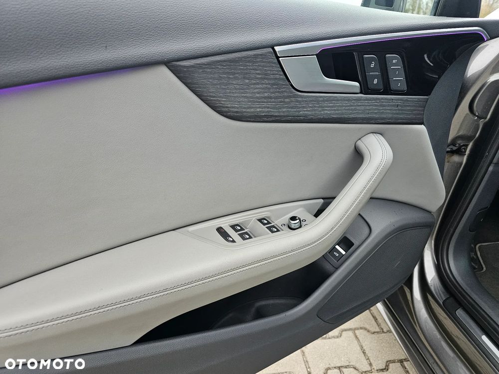 Audi A4 Avant 40 TDI quattro S tronic advanced - 24