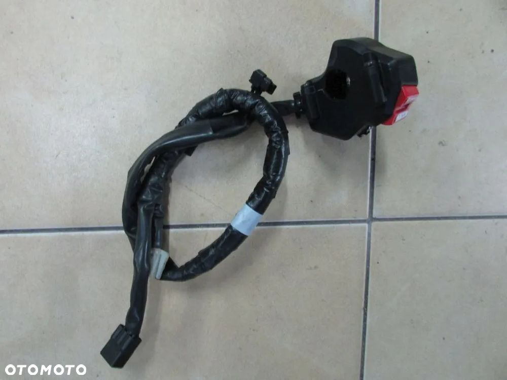 Yamaha MT07 cyklop 21-24 przełaczniki kierownicy prawe - 2