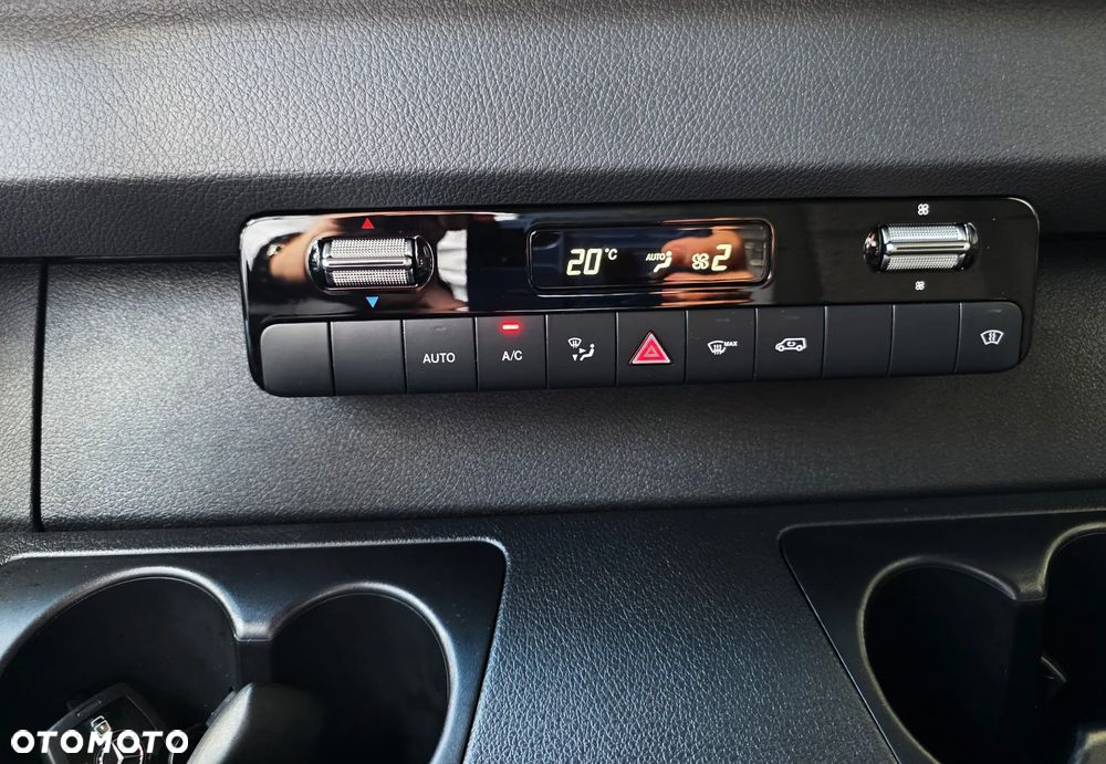 Mercedes-Benz SPRINTER 319 CDI - 27