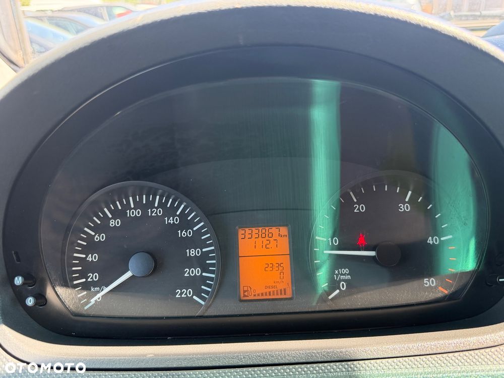 Mercedes-Benz VITO - 13