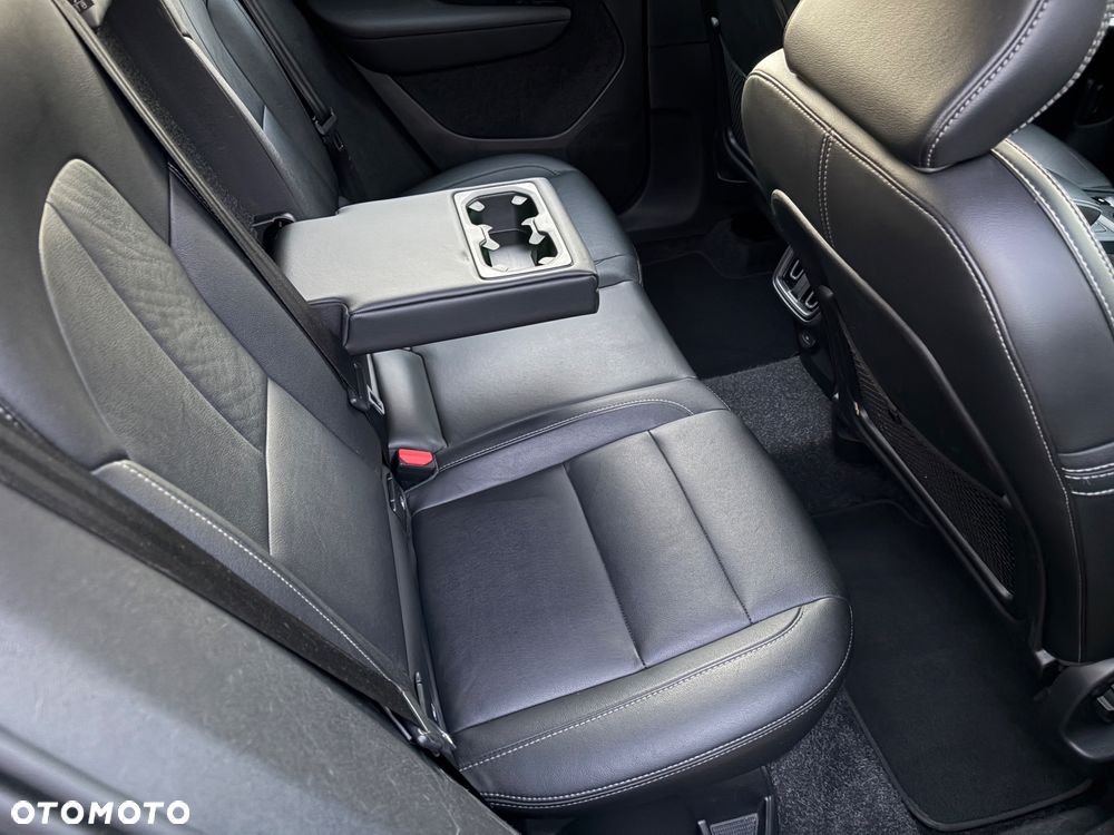 Volvo XC 40 D3 Momentum Pro - 7