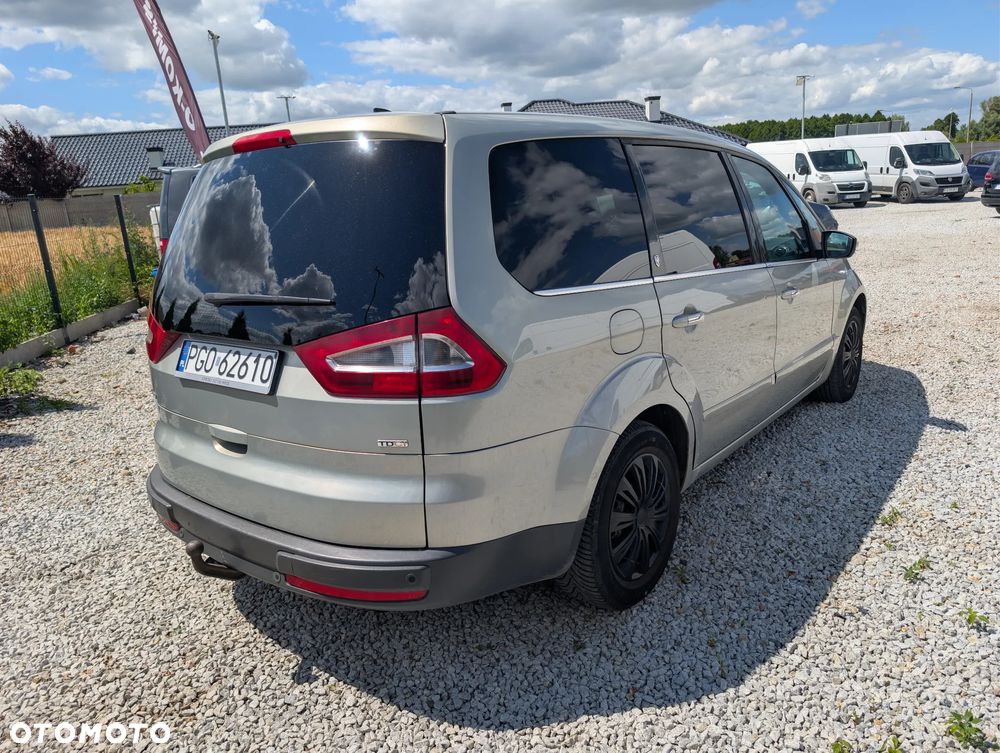 Ford Galaxy 2.2 TDCi Ghia - 10