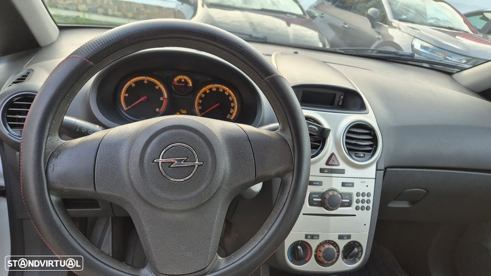 Opel Corsa 1.3 CDTi Enjoy EcoFLEX - 6