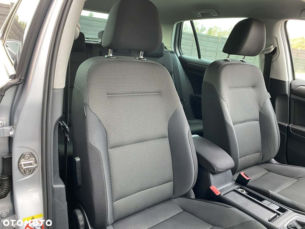 Volkswagen Golf 1.6 TDI BlueMotion Technology DSG Comfortline - 11