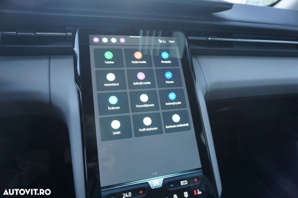 Ford Explorer AWD 79 kWh Extended Range Premium - 11