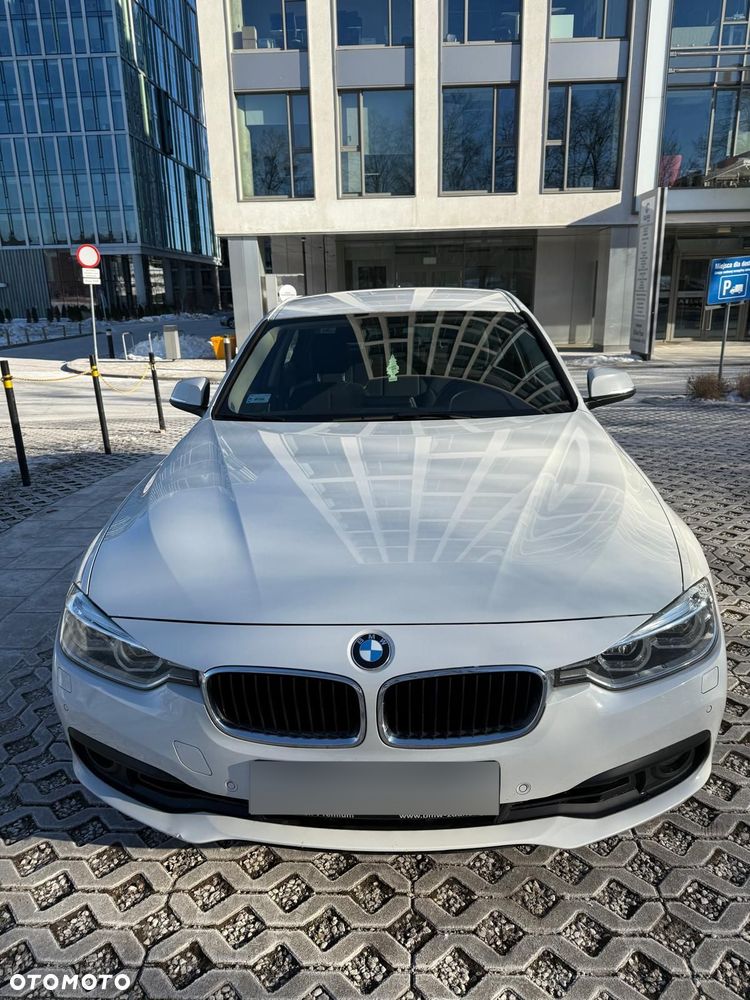BMW Seria 3 318i Advantage - 15