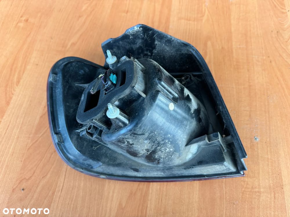Lampa tylna prawa Vw Golf V 5 Plus  Europa - 3
