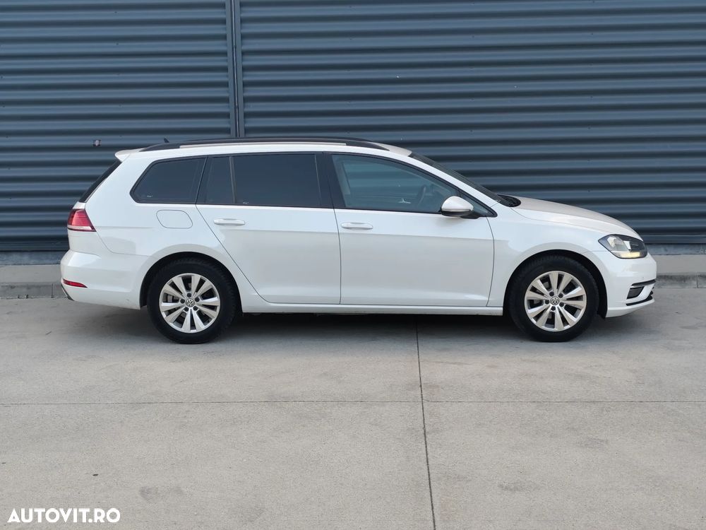 Volkswagen Golf 1.6 TDI DSG Comfortline - 4