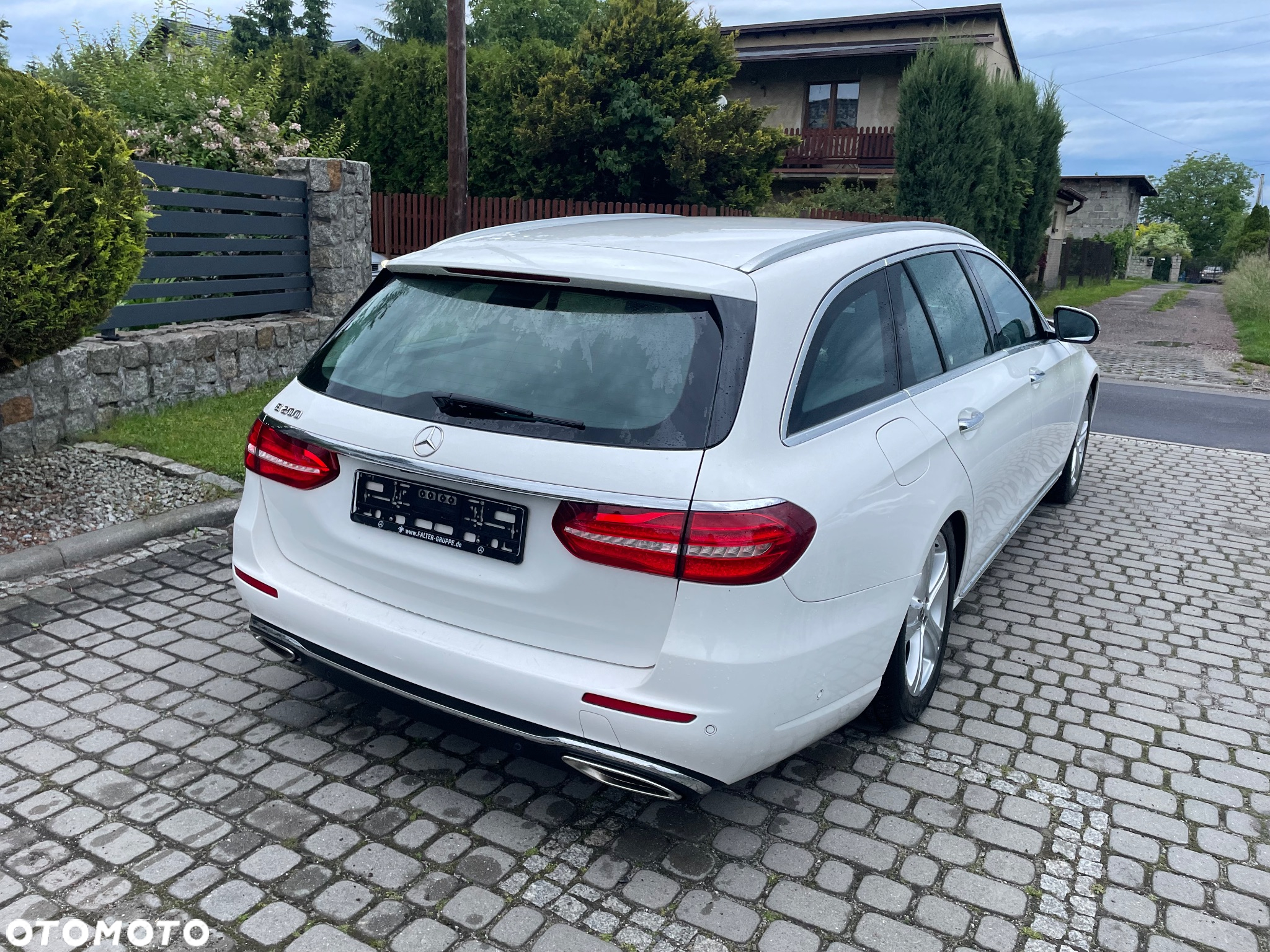 Mercedes-Benz Klasa E 200 T 9G-TRONIC Avantgarde - 3