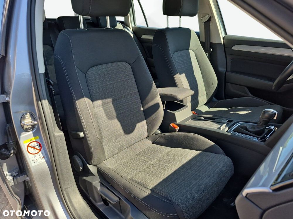 Volkswagen Passat Variant 2.0 TDI SCR Business Plus DSG - 17