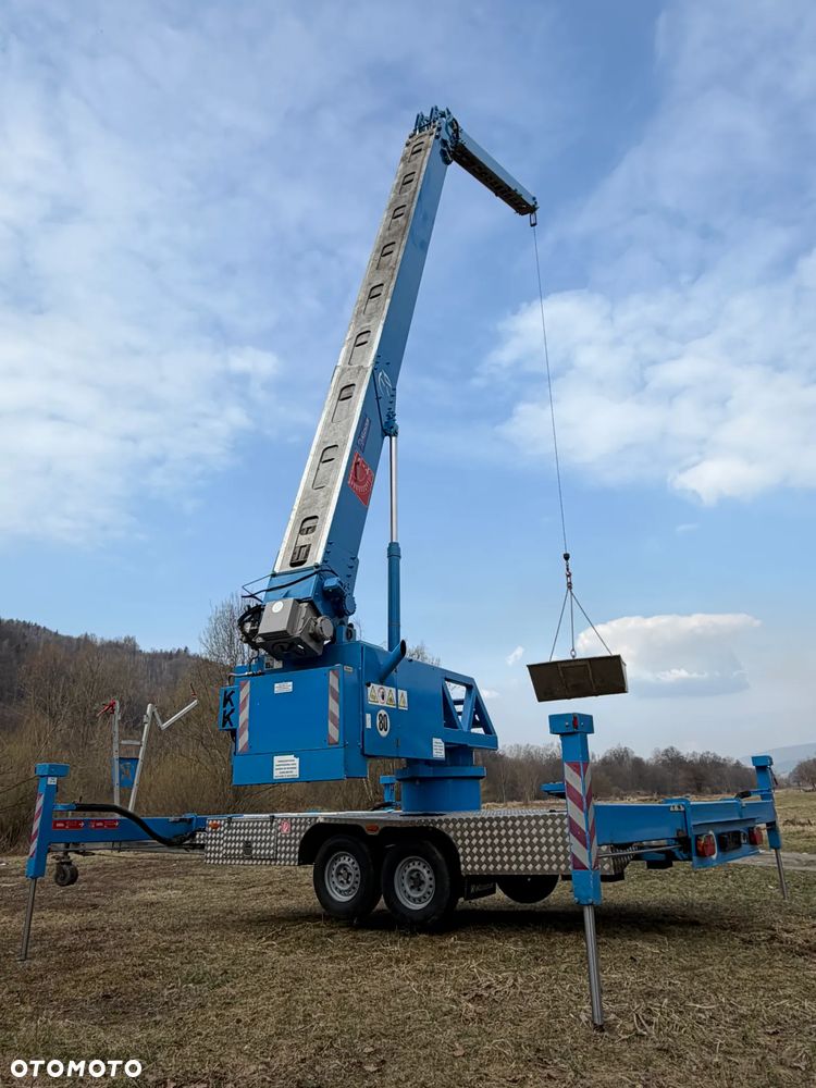 KLAAS K21/31TSR Dźwig Dekarski żuraw zwyżka podnośnik 31m. udźwig 1800kg max. Silnik Yanmar 3cyl. Kosz pojemnik. Dźwig Sterowany całkowicie zdalnie z pilota. Do 3,5 tony Transportowanie samochodem osobowym! Podwieszana oś Hydr. Własny Napęd Hydr. na 2 koła w terenie. Maszyna jak Nowa 2 tyś mtg. 2015r. Po serwisach Dekra. Sprowadzona z Norwegii. Nie różni się od nowej z salonu. Pełna Hydraulika w maszynie. Najbogatsza wersja. OKAZJA  230volt. Zero zużycia! - 36