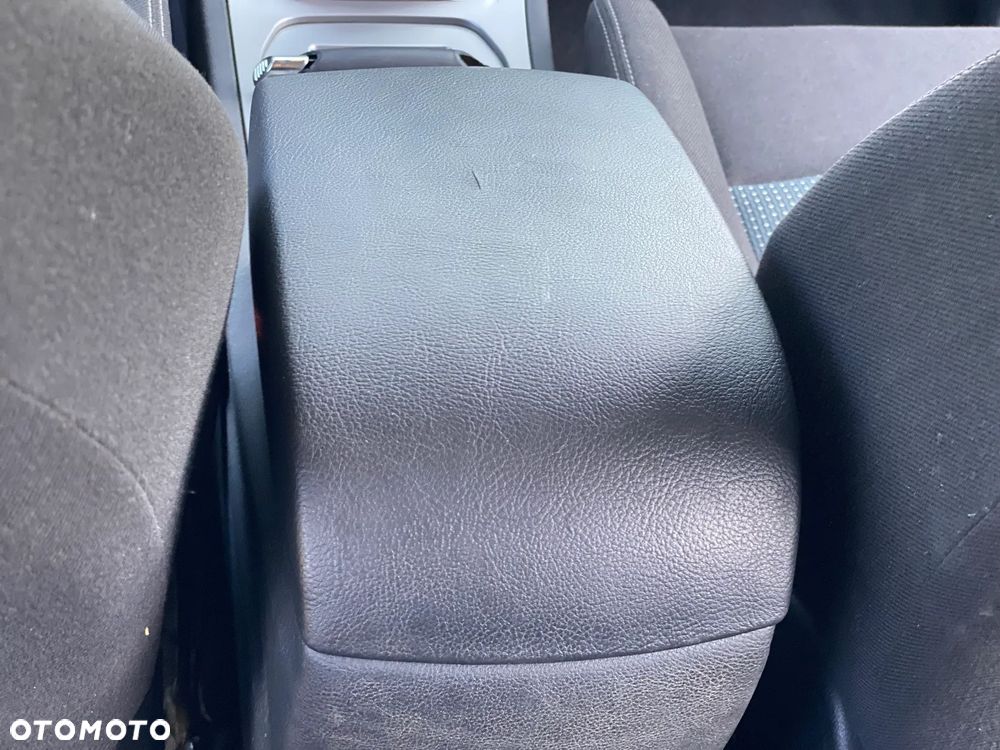 Ford S-Max - 25