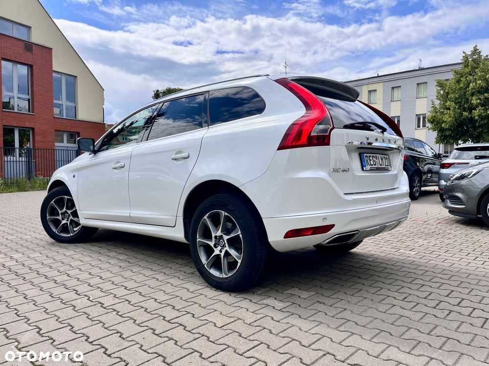 Volvo XC 60 D4 Drive-E Ocean Race - 10