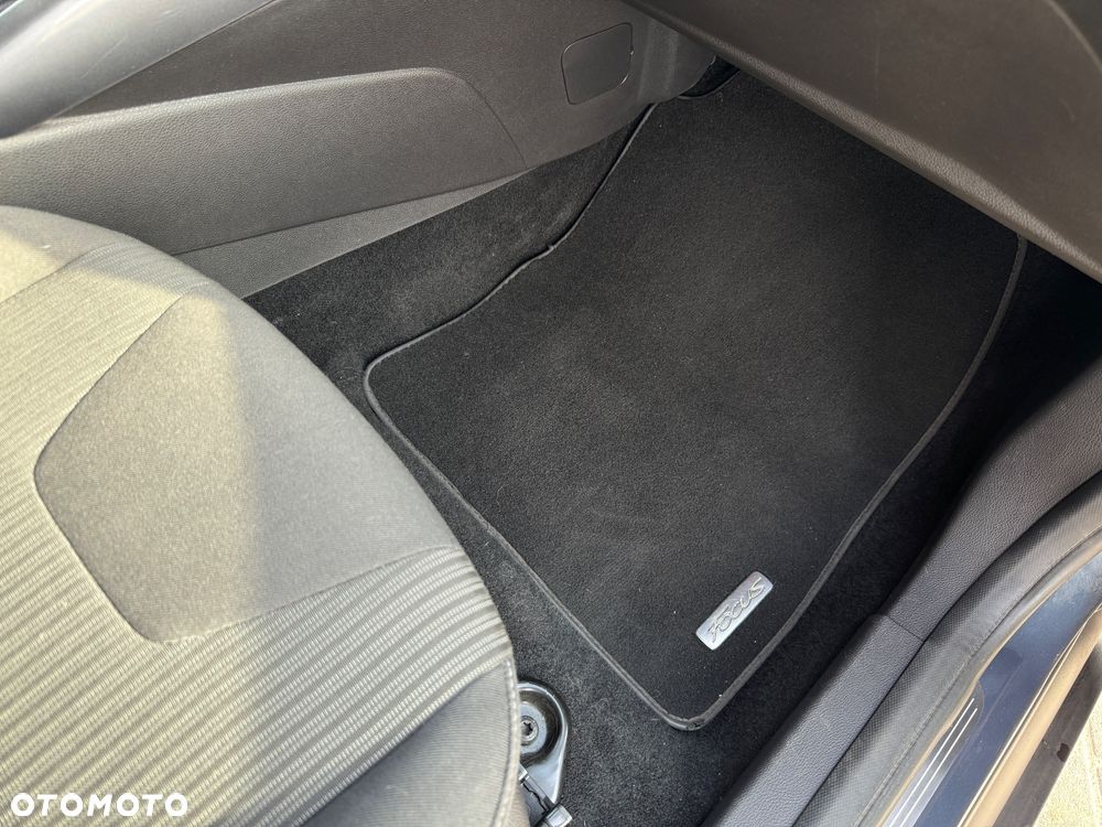 Ford Focus Turnier 1.0 EcoBoost Start-Stopp-System Titanium - 15