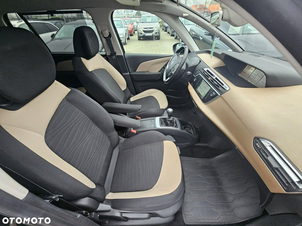 Citroën C4 Grand Picasso - 22