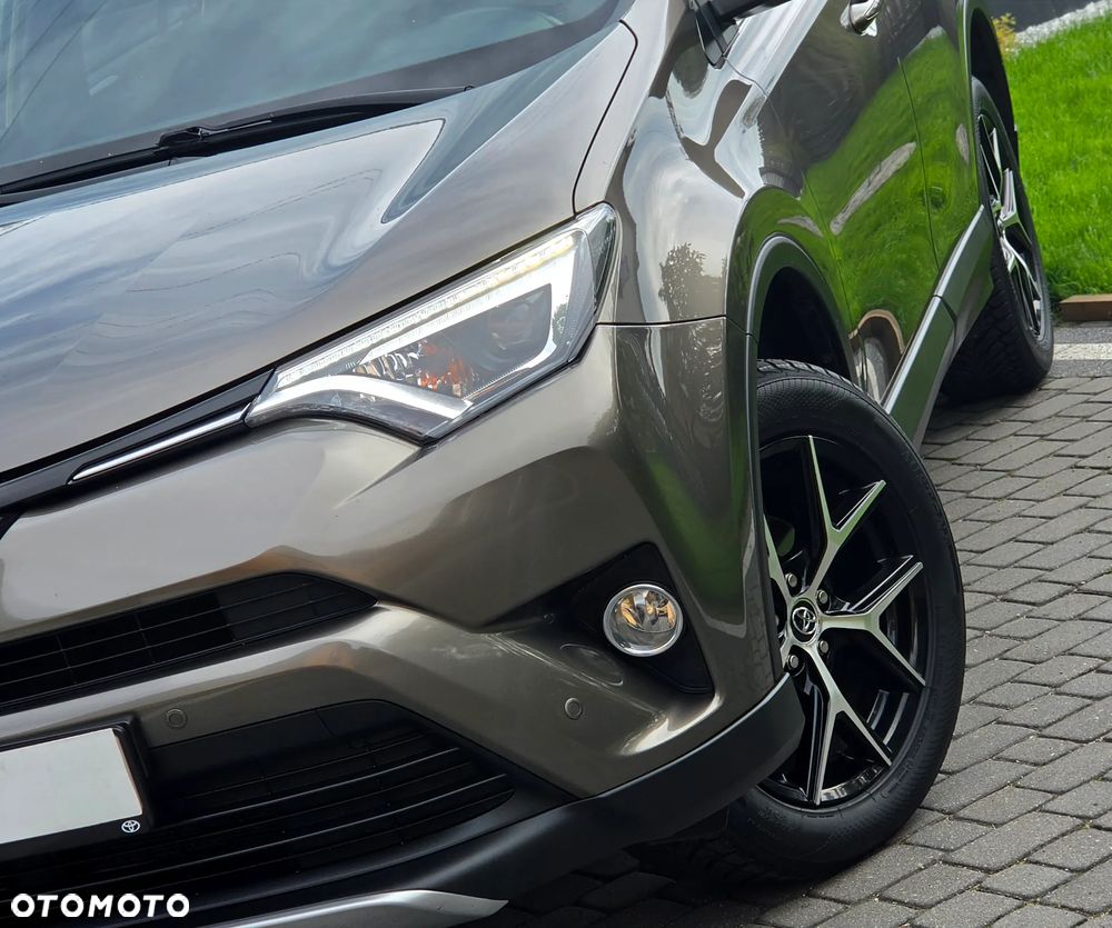 Toyota RAV4 2.0 Prestige 4x4 - 24