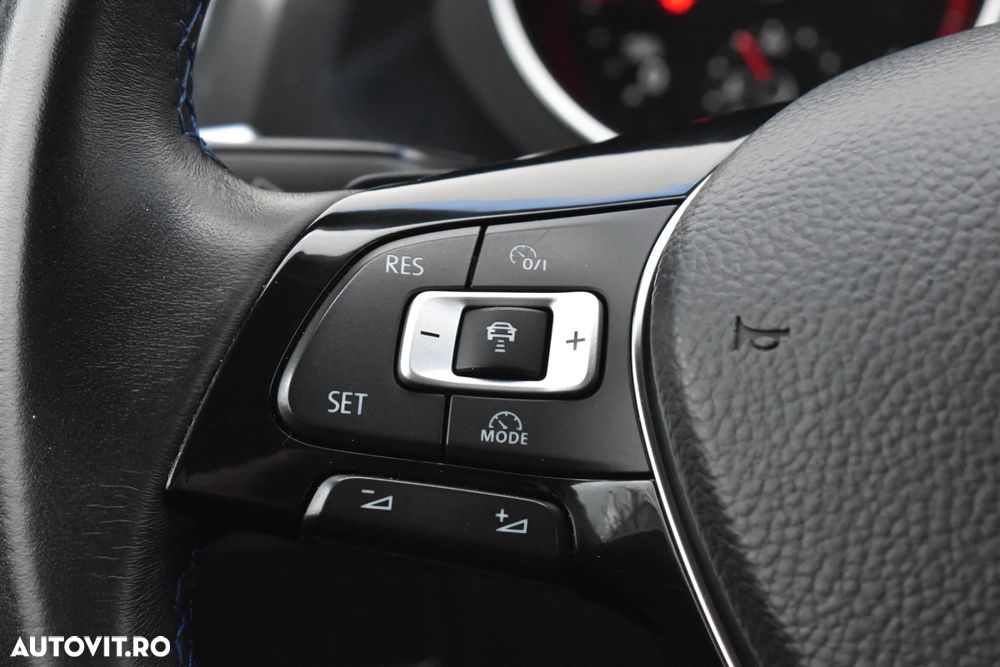 Volkswagen Tiguan 2.0 TDI SCR 4MOTION (BlueMotion Techn.) DSG Comfortline - 38