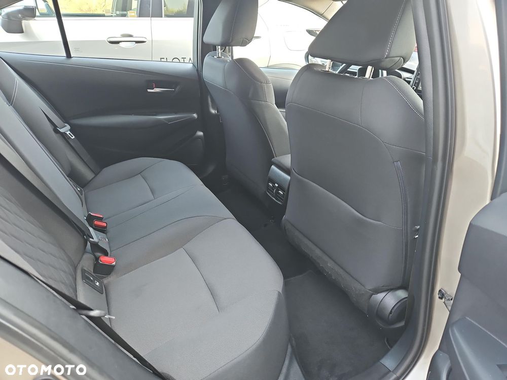 Toyota Corolla - 11