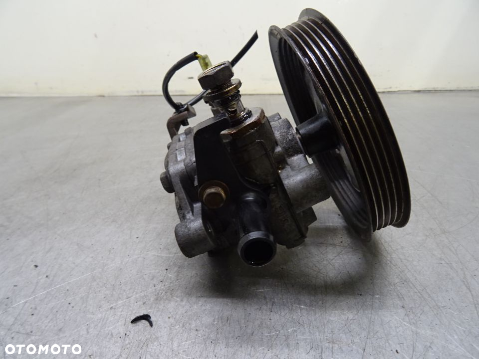 MITSUBISHI COLT V 3D 1.3B POMPA WSPOMAGANIA - 3