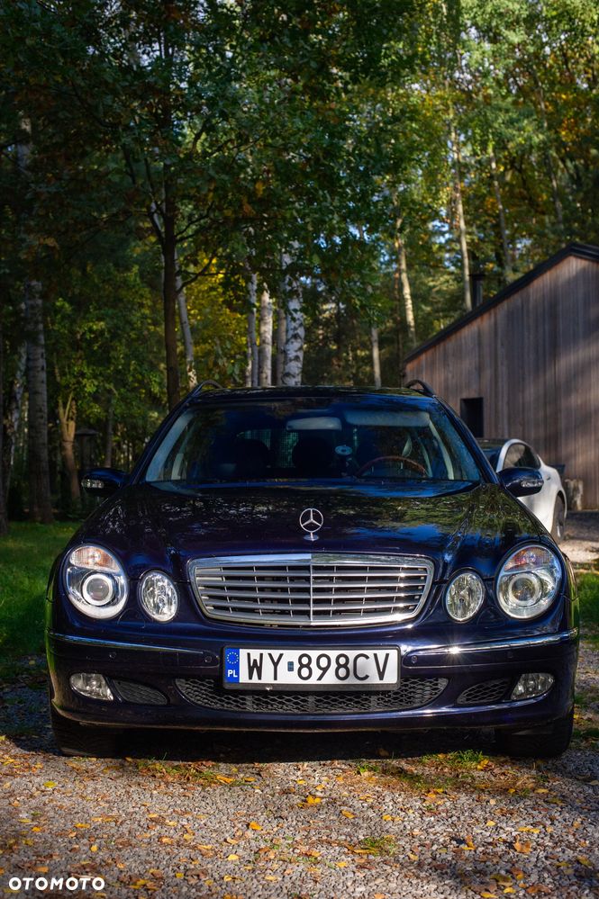 Mercedes-Benz Klasa E 320 4-Matic T Elegance - 16