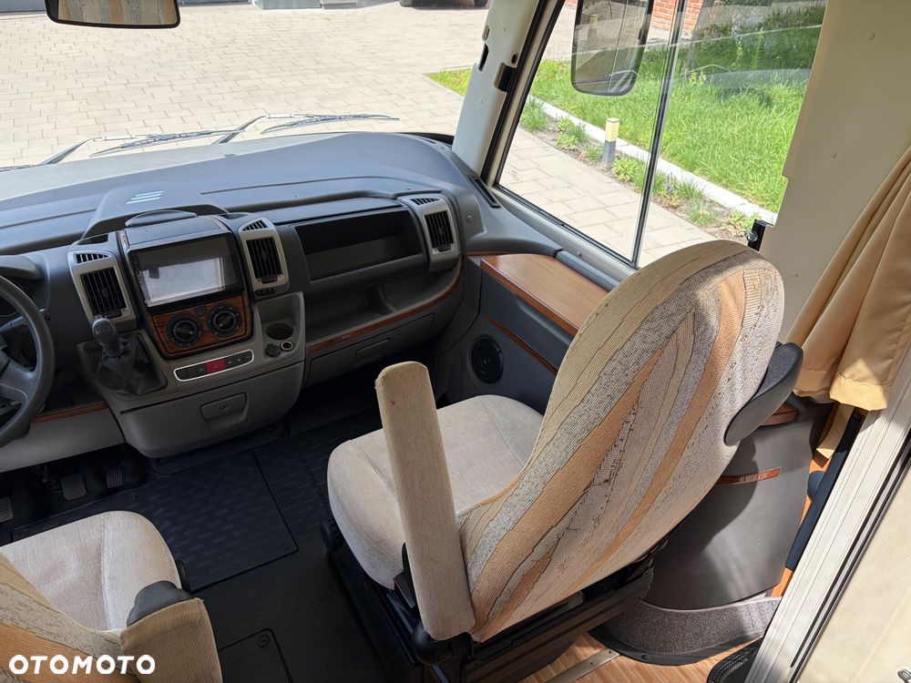 Hymer-Eriba B504 CL - 10