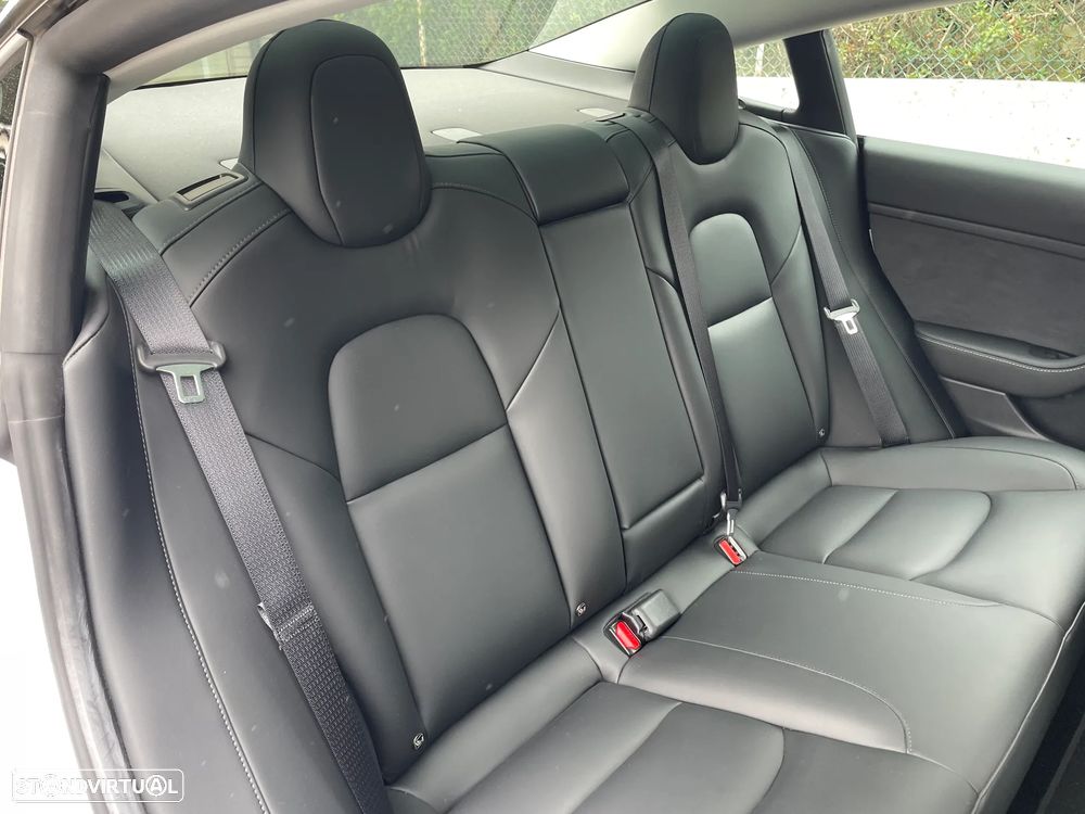 Tesla Model 3 Standard Range Plus RWD - 30