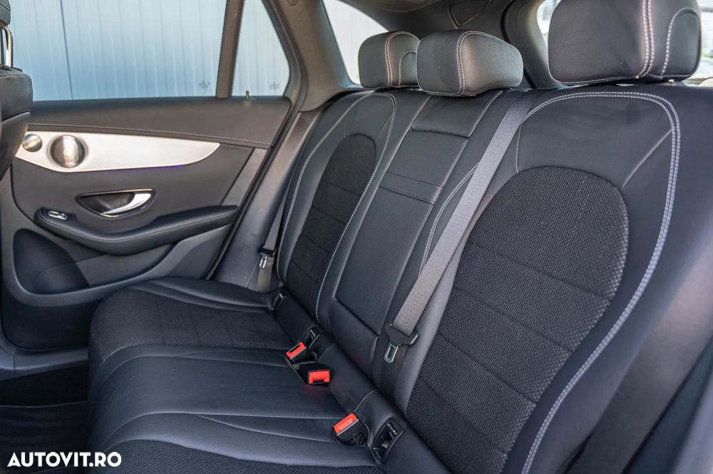 Mercedes-Benz GLC 300 e 4Matic 9G-TRONIC - 7
