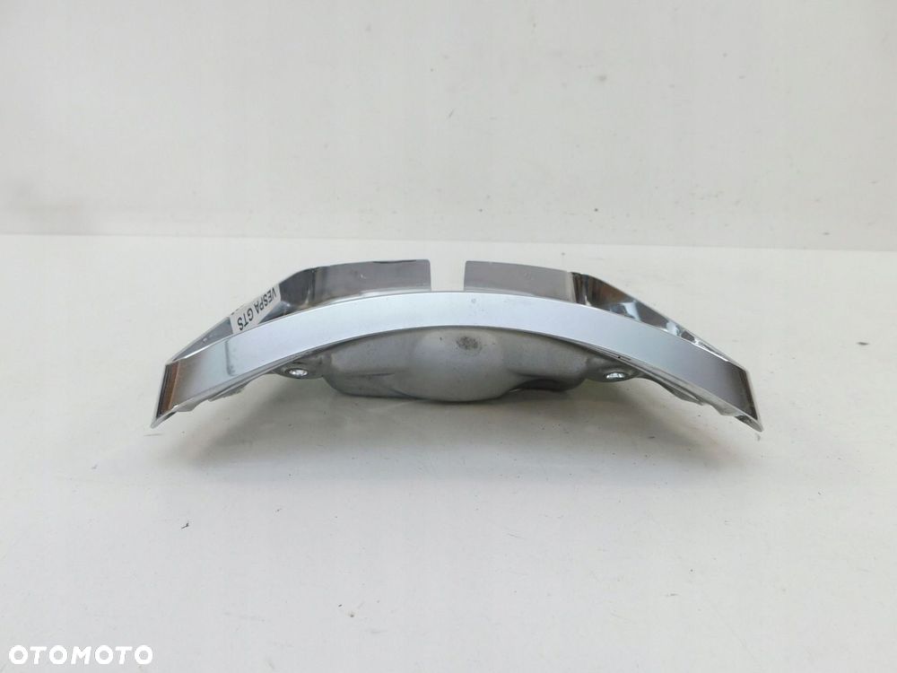PIAGGIO VESPA GTS 125 IS SUPER CHROM RAMKA LAMPY TYŁ - 2