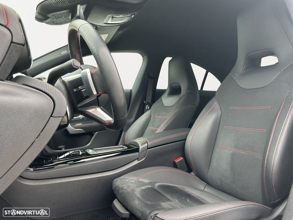 Mercedes-Benz CLA 250 - 9