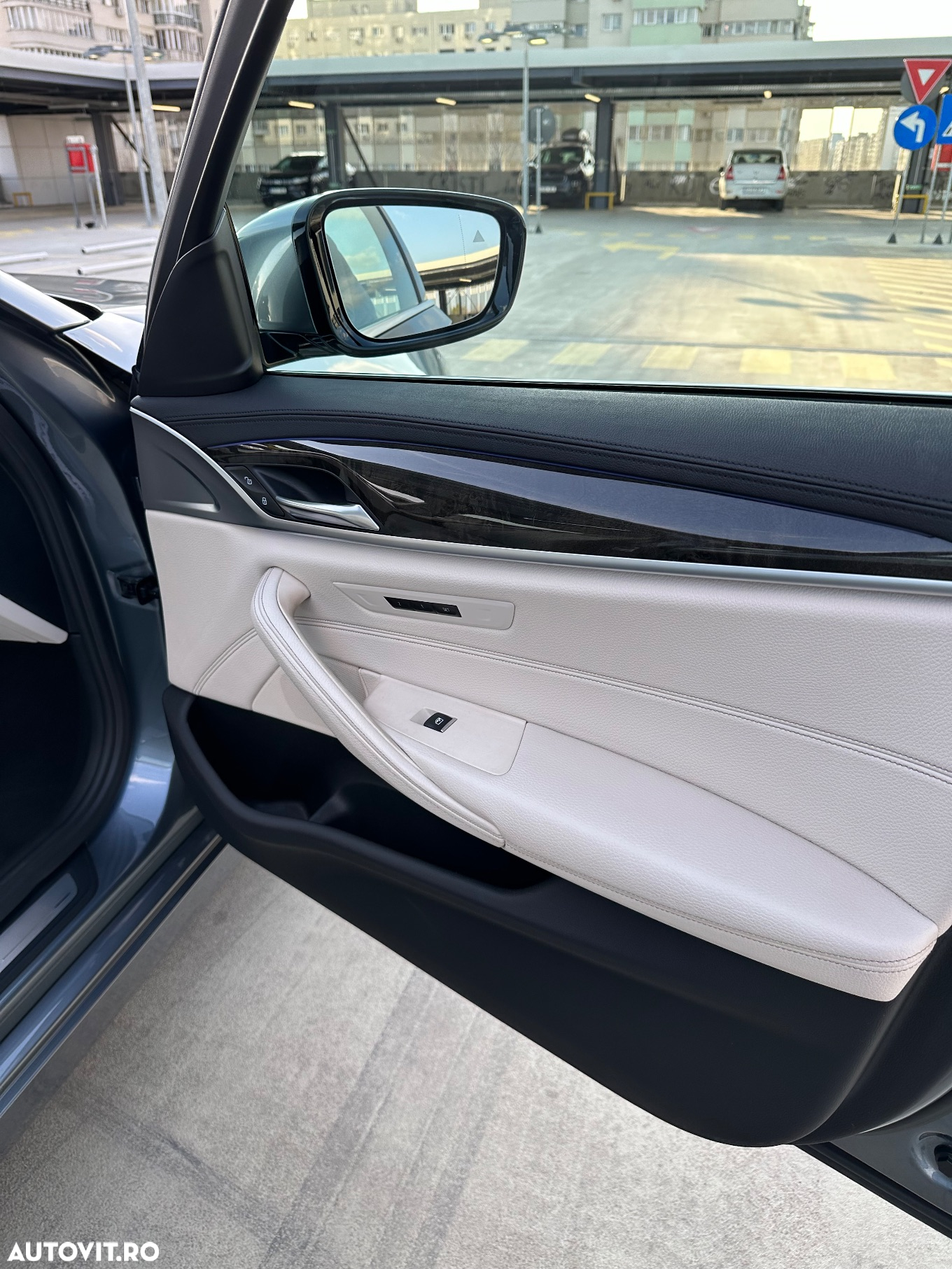 BMW Seria 5 520d xDrive AT - 19