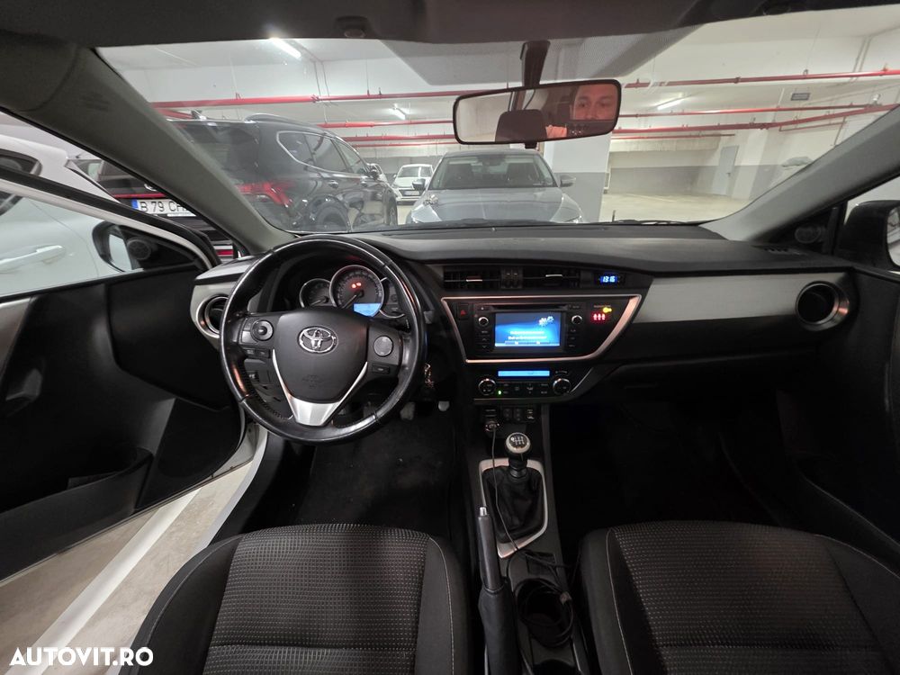 Toyota Auris 1.4 D-4D Luna - 20