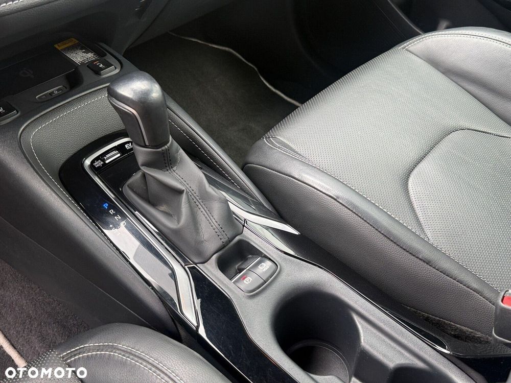 Toyota Corolla - 13