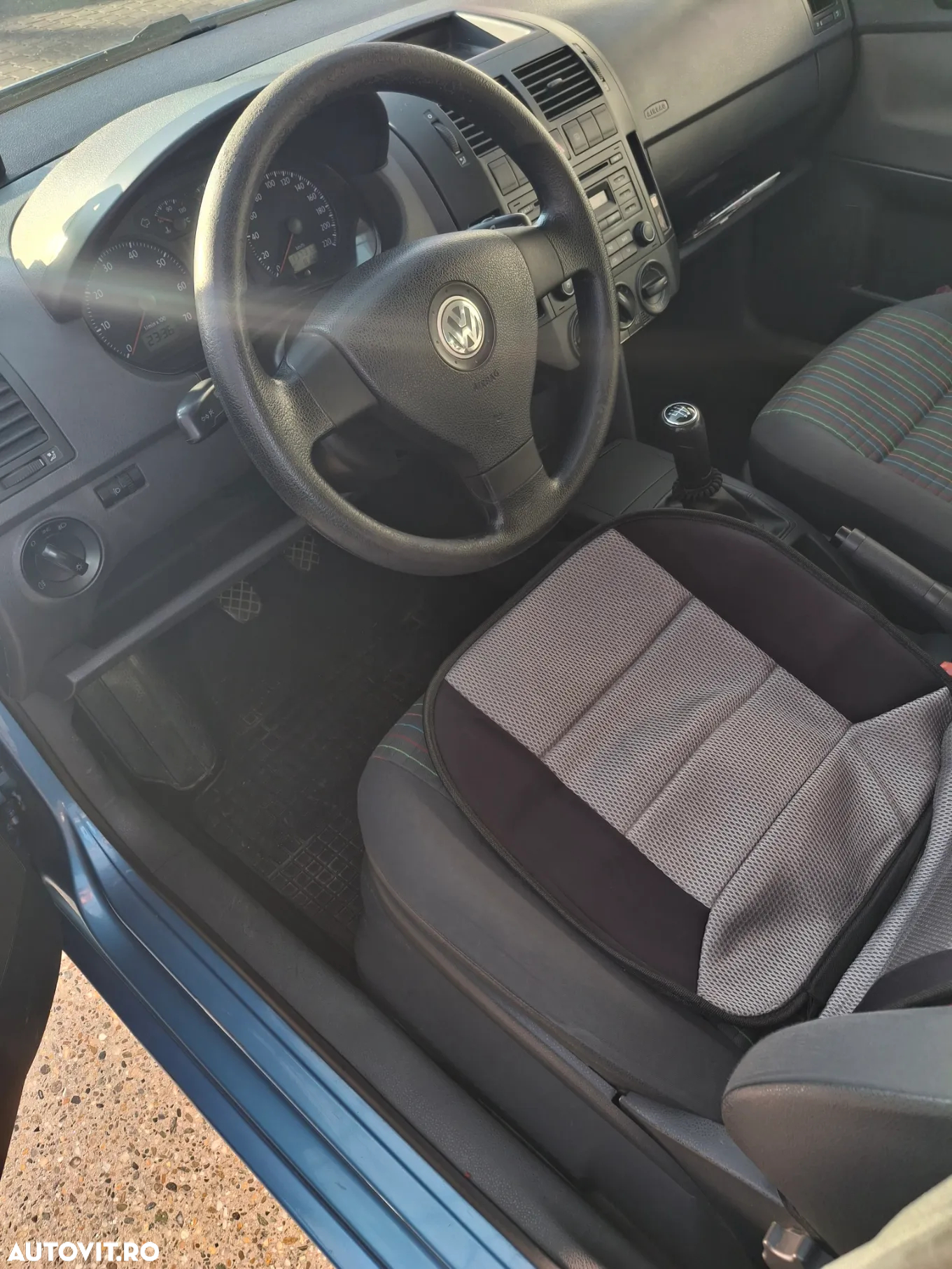 Volkswagen Polo 1.2 Attractive - 5