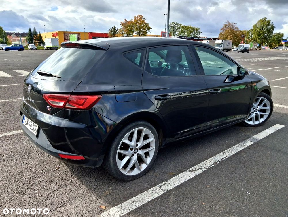Seat Leon 2015 photo 2