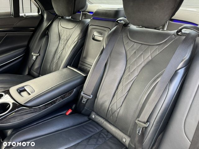 Mercedes-Benz Klasa S 560 4-Matic L 9G-TRONIC - 14
