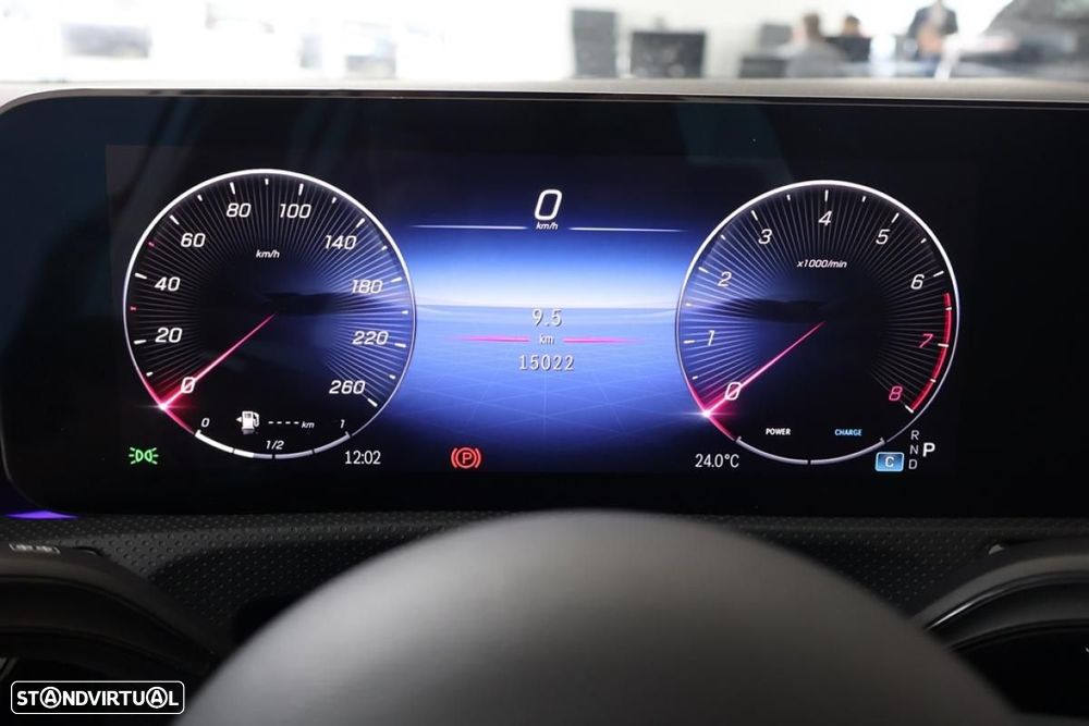 Mercedes-Benz A 250 e 8G-DCT AMG Line Advanced Plus - 32