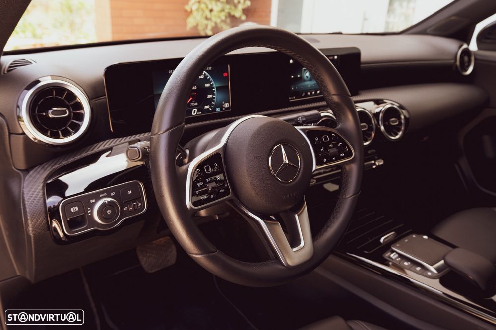 Mercedes-Benz A 180 Limousine d Style Plus Aut. - 35
