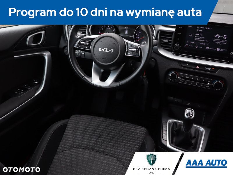 Kia Ceed - 8