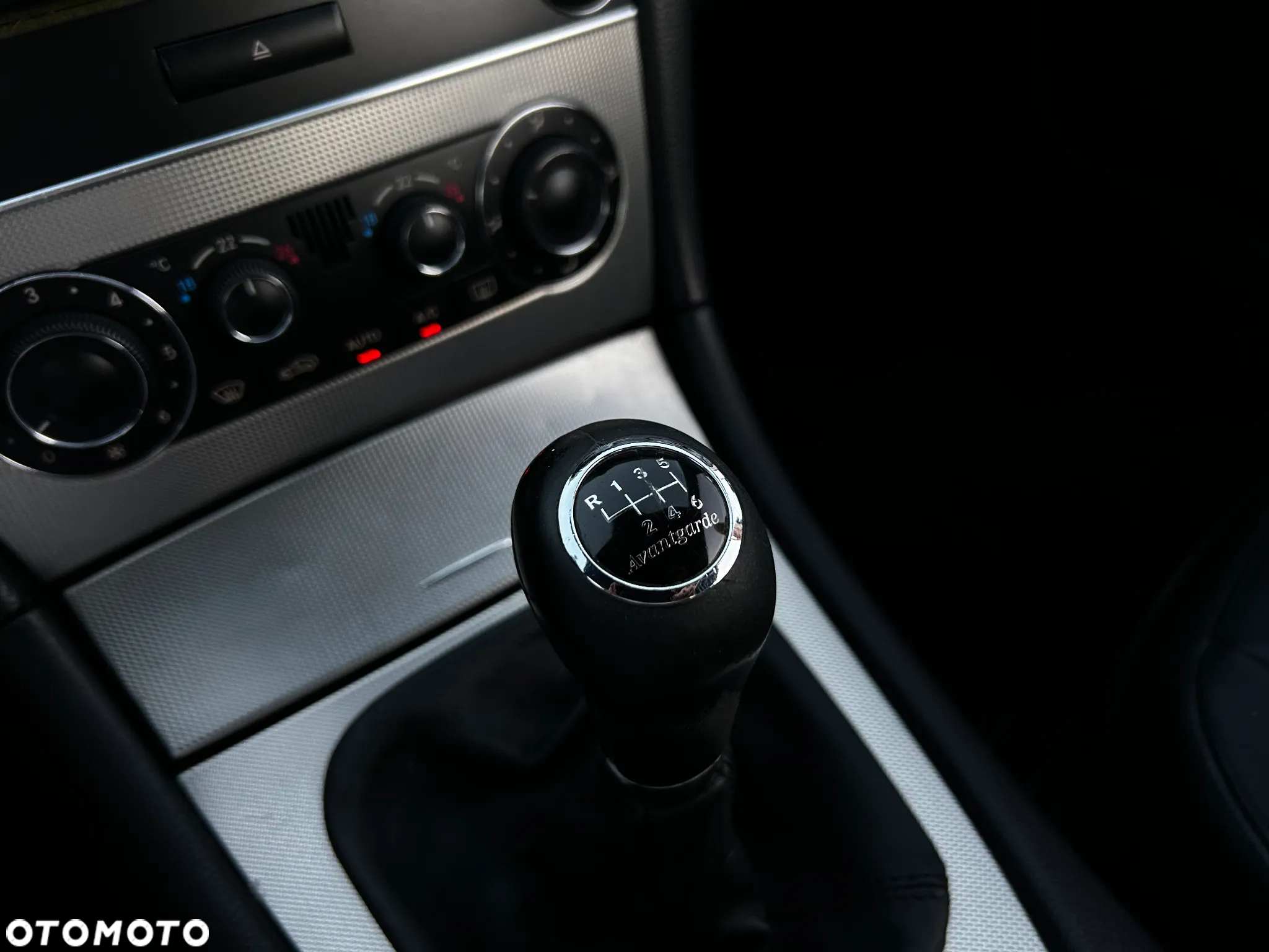 Mercedes-Benz CLK Coupe 220 CDI Avantgarde - 18