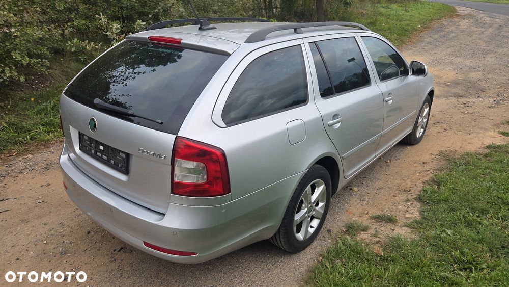 Skoda Octavia 1.6 TDI Family Plus - 6