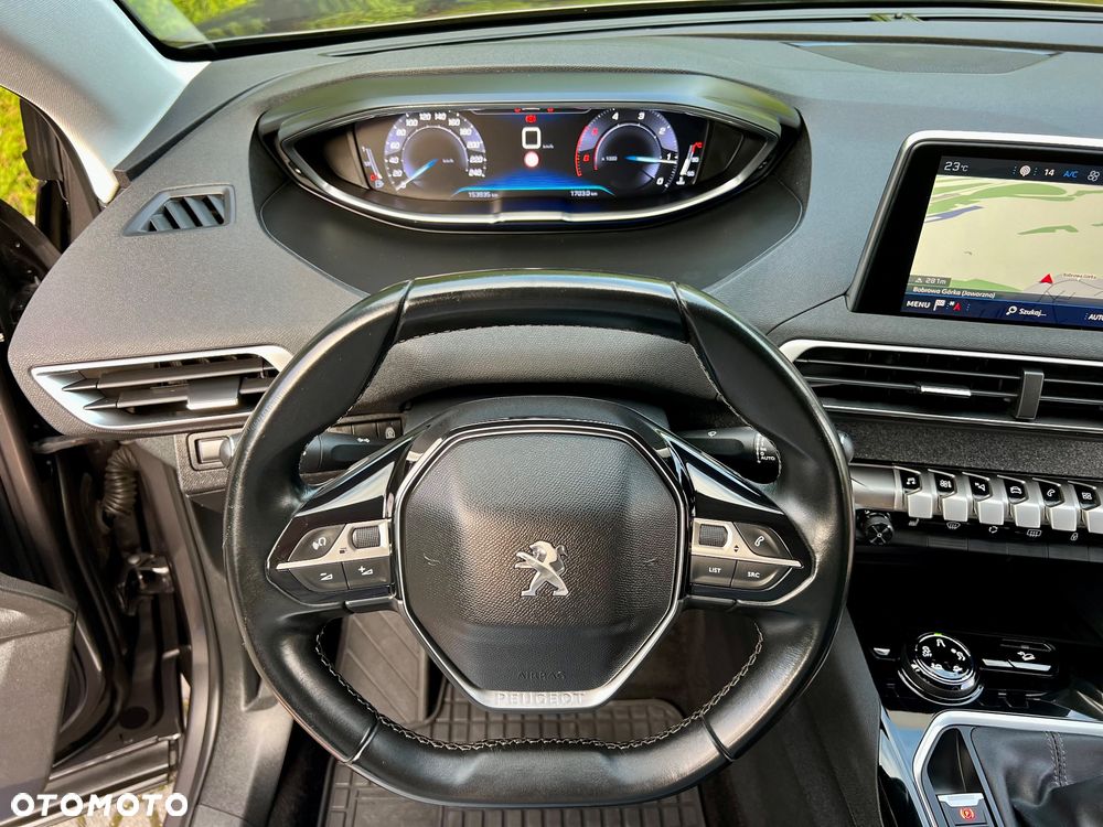 Peugeot 5008 1.5 BlueHDI Allure S&S - 27