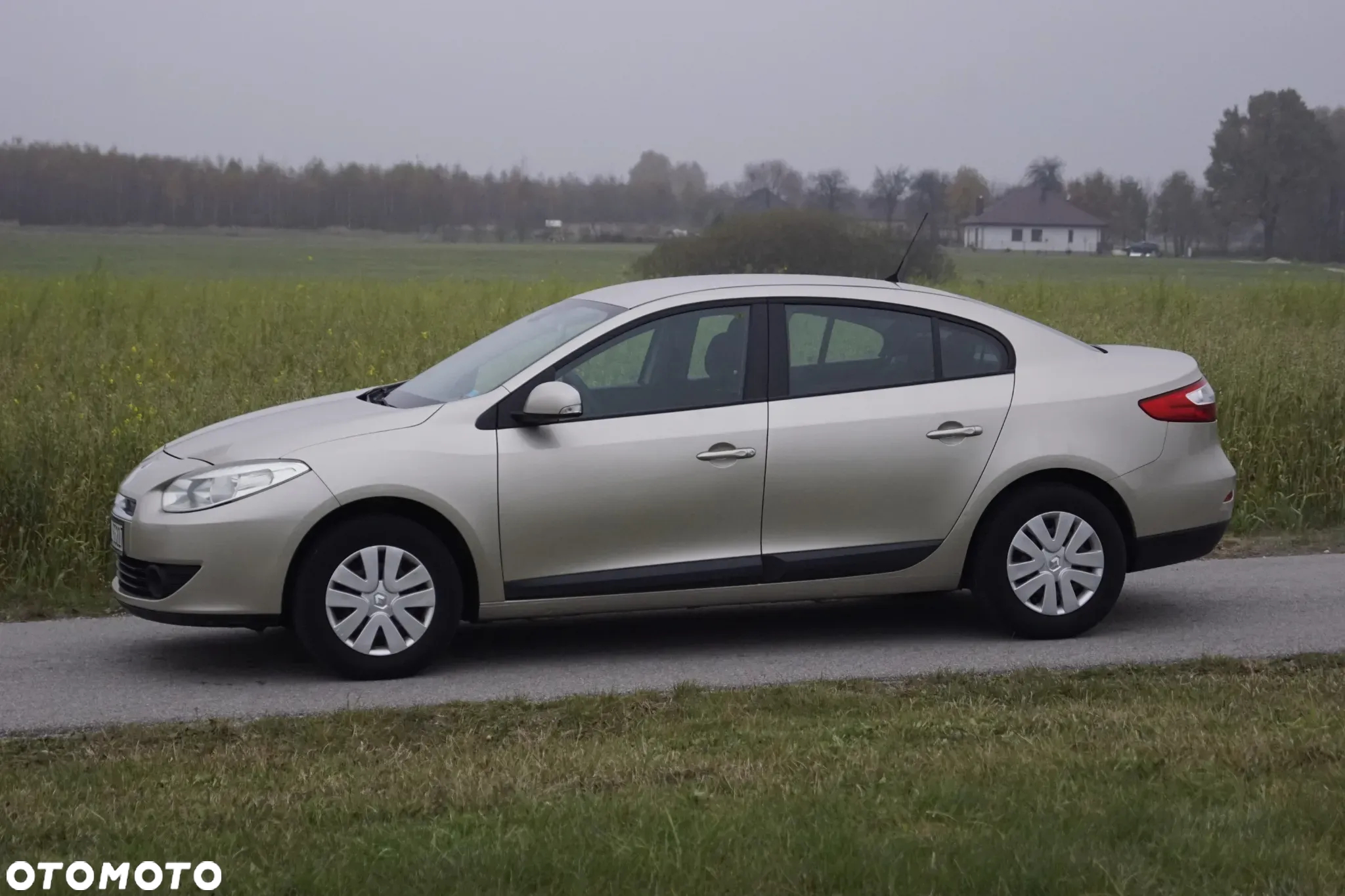 Renault Fluence 1.6 16V Expression Euro5 - 7