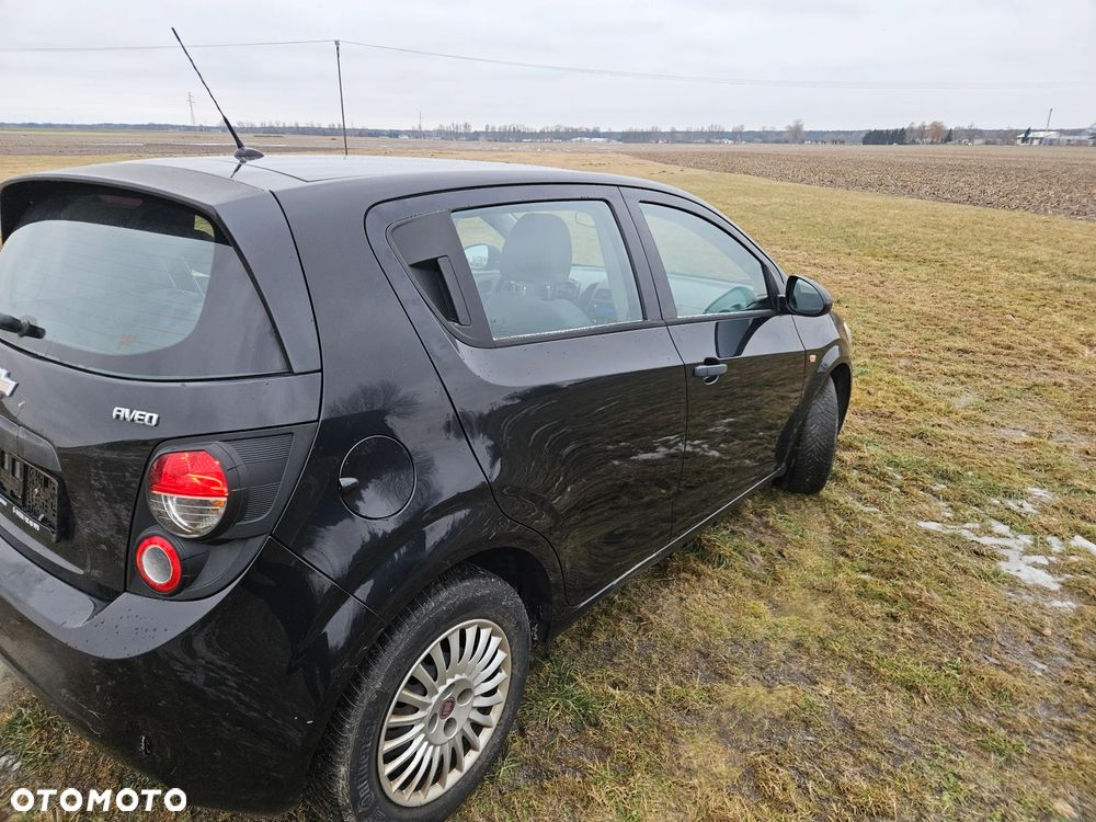 Chevrolet Aveo - 3